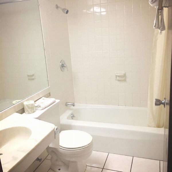 Travelers Inn Elizabethton image 22