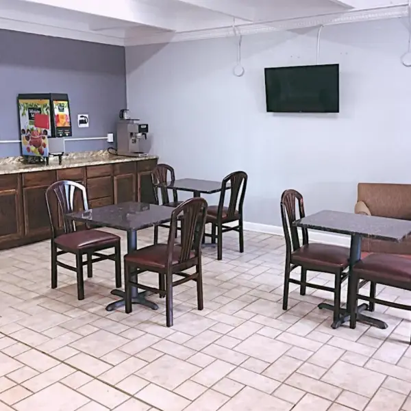 Travelers Inn Elizabethton 4